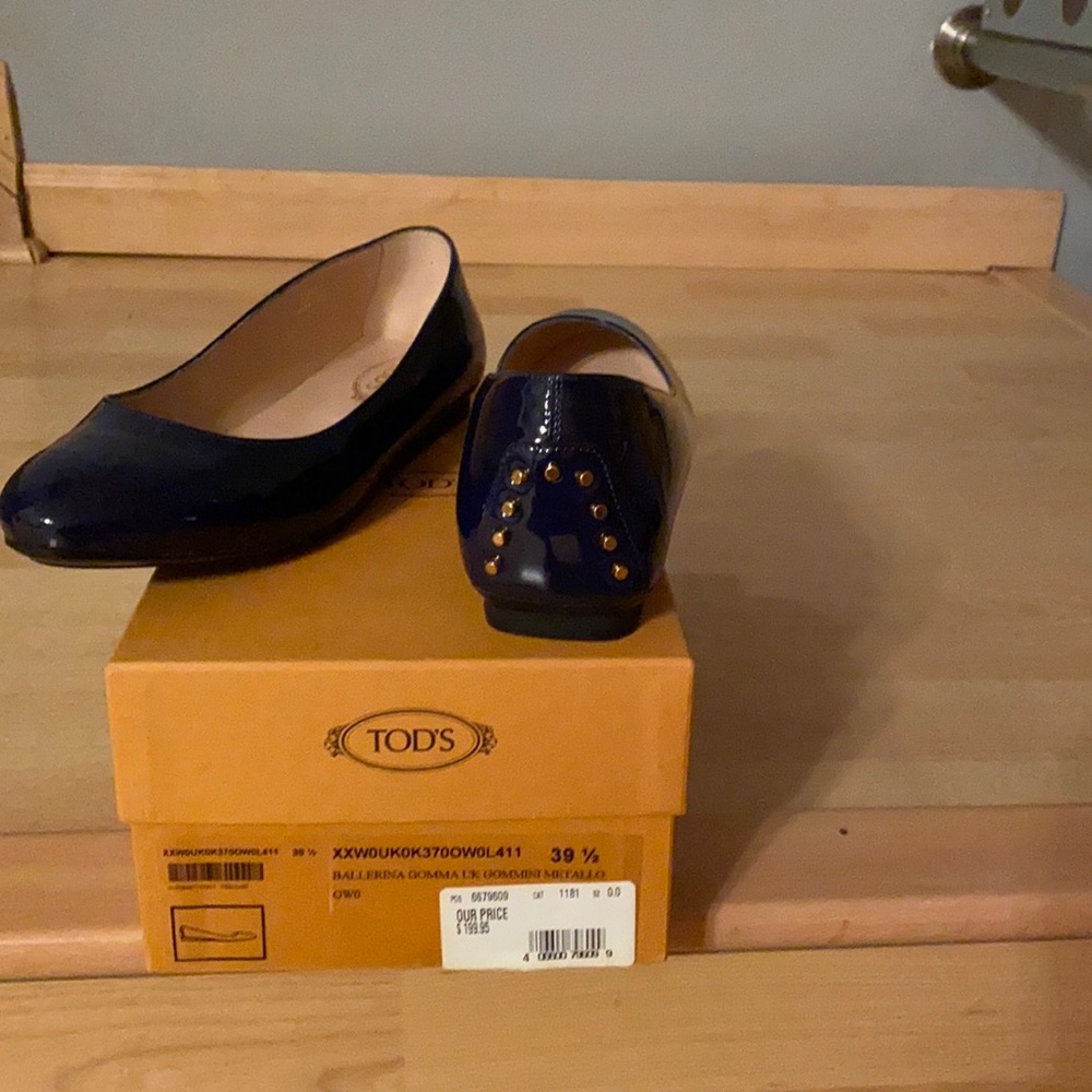 TODS patent leather ballet shoes size 39 1/2  size 9